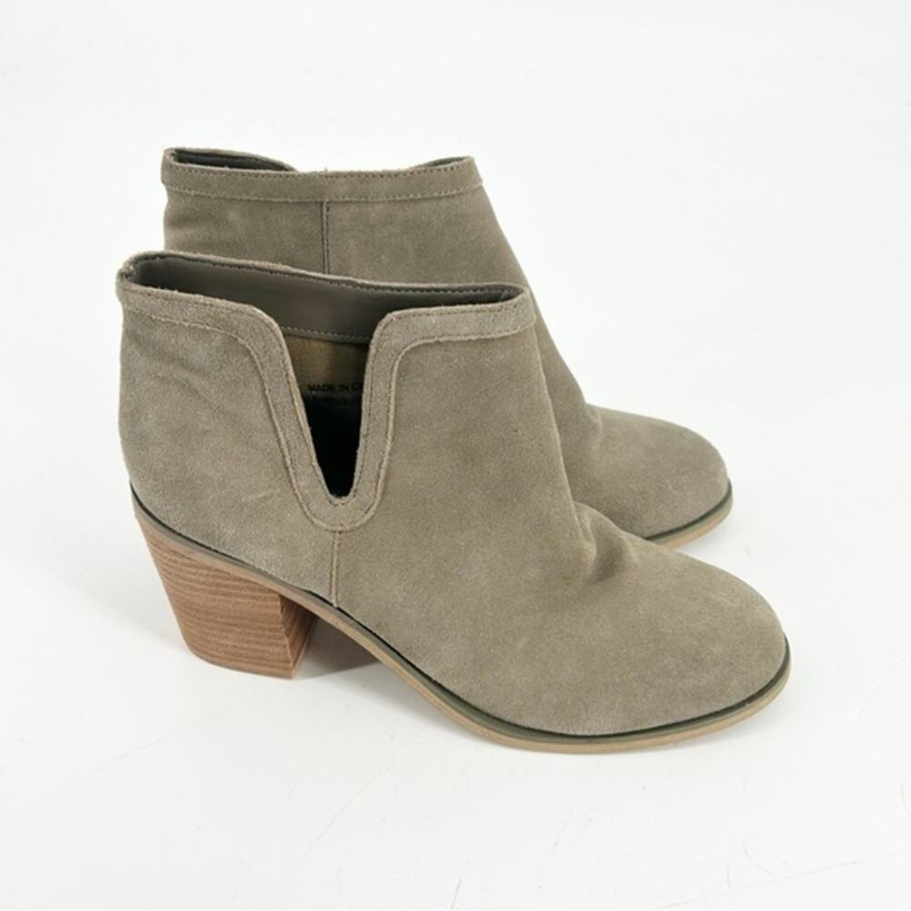 Urban Outfitters UO Green Suede Slip on Block‎ Heel Booties Sz 8 Boho Streetwear